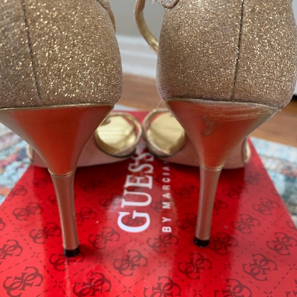 Guess Gold Heels - Picture 4 of 8